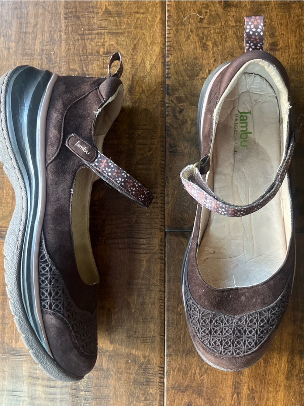 Jambu Cornflower brown suede Mary Jane sneaker flats Sz. 8